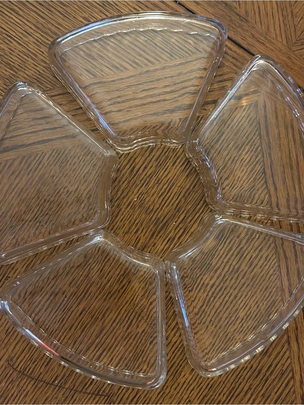 Vintage: 5-Piece Clear Glass Scalloped Serving Dish Set